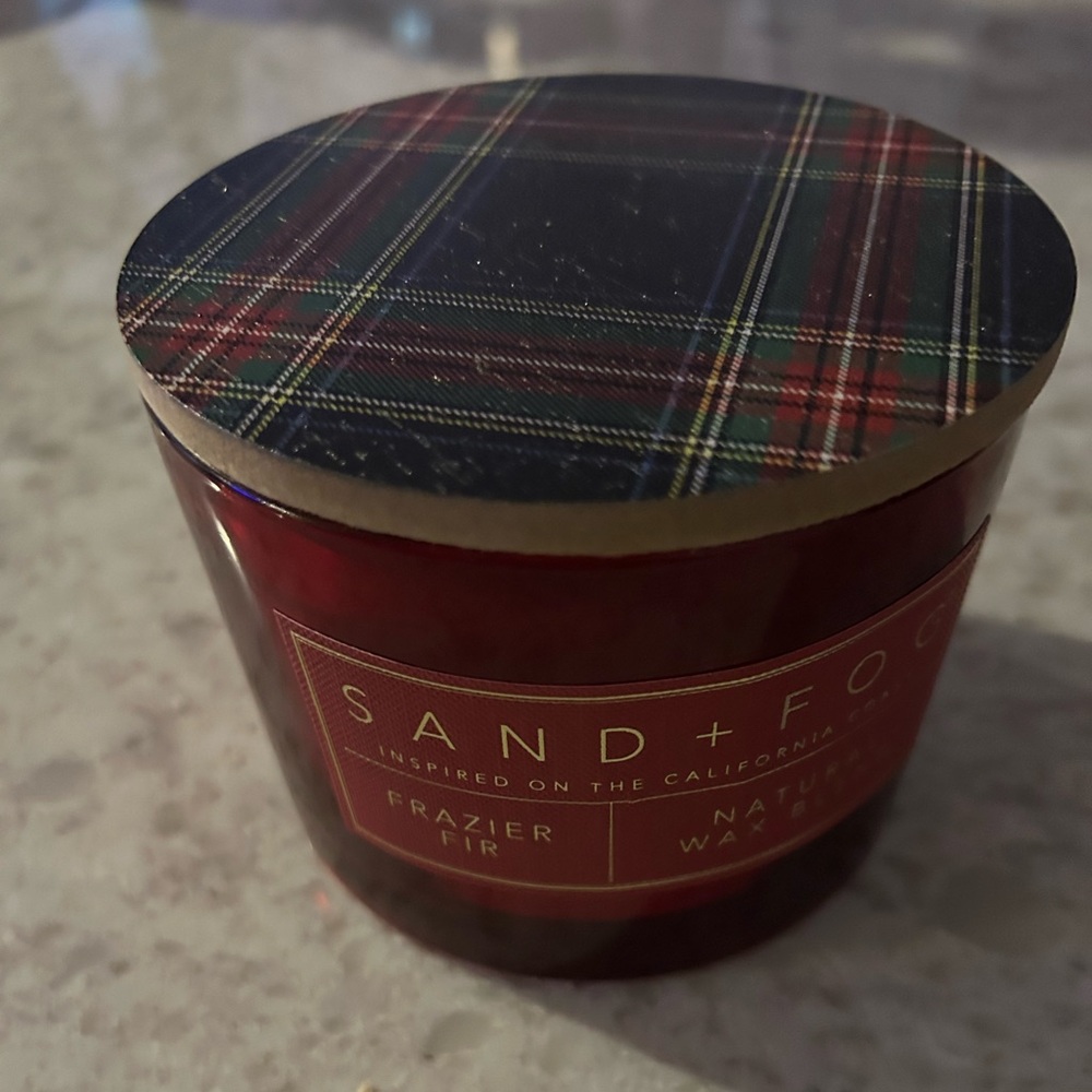 “New” Sand + Fog Frazier Fir Red Candle 12 oz